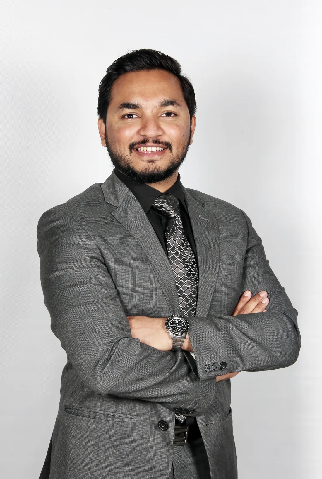 Dr. Tanay Dhopte